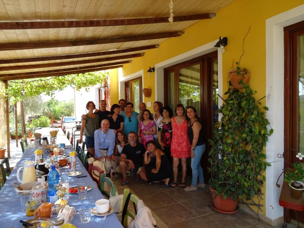 B&B Casa Per Ferie Villaggiocarovana กัสเตียดาส ภายนอก รูปภาพ