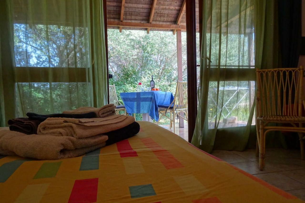 B&B Casa Per Ferie Villaggiocarovana กัสเตียดาส ภายนอก รูปภาพ
